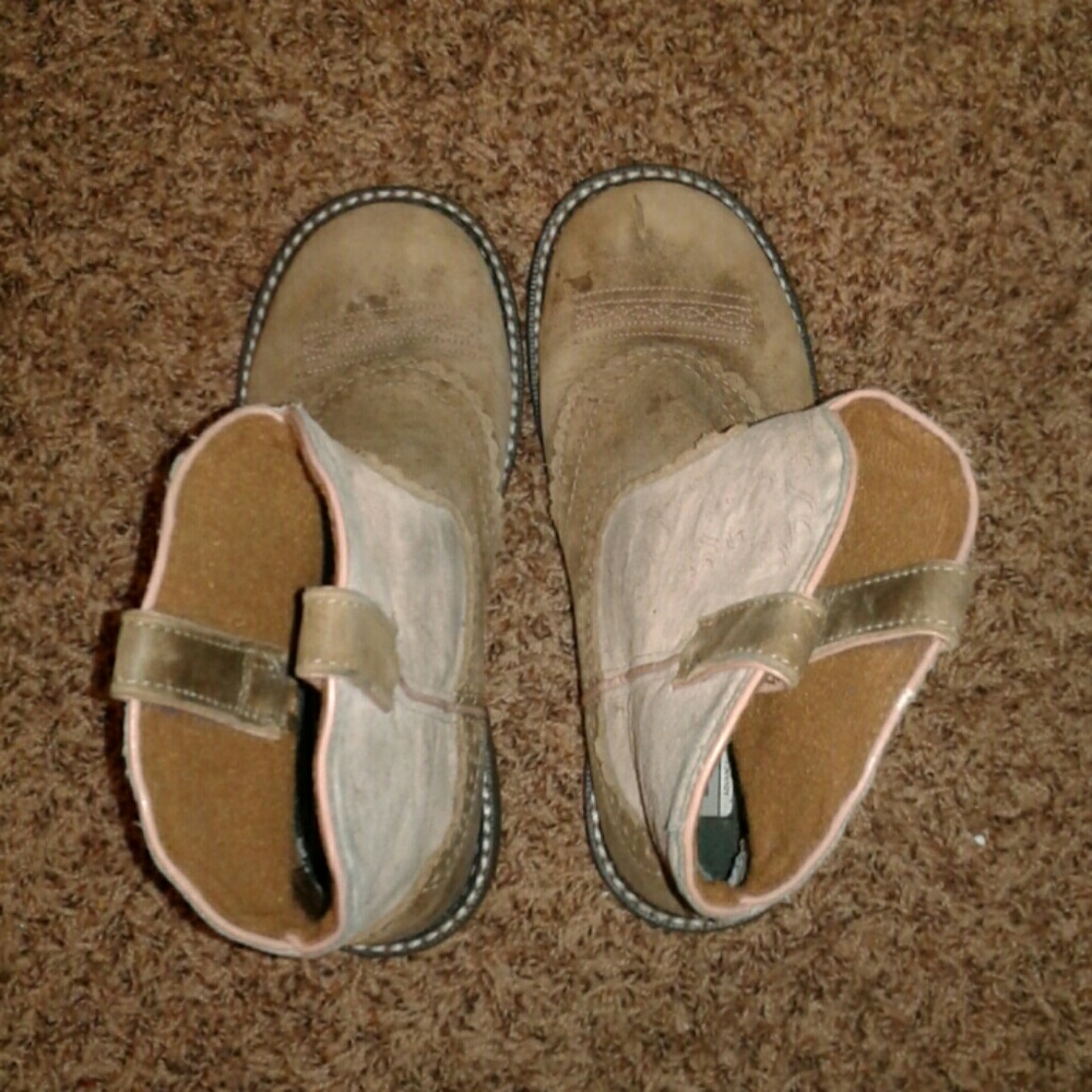 Kids boots
